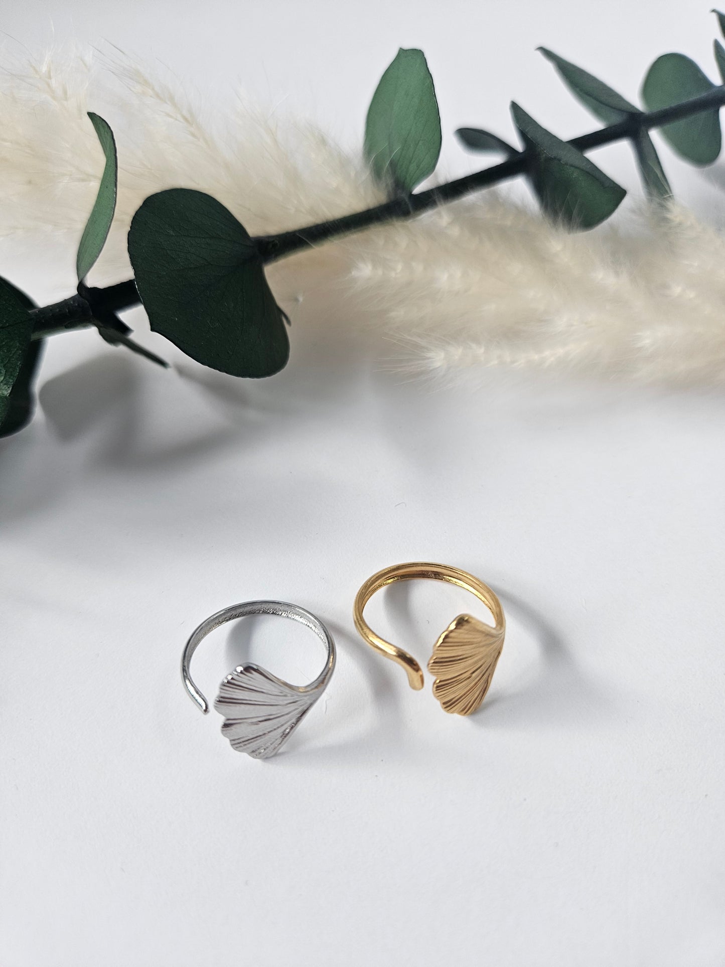 Adjustable stainless steel ring