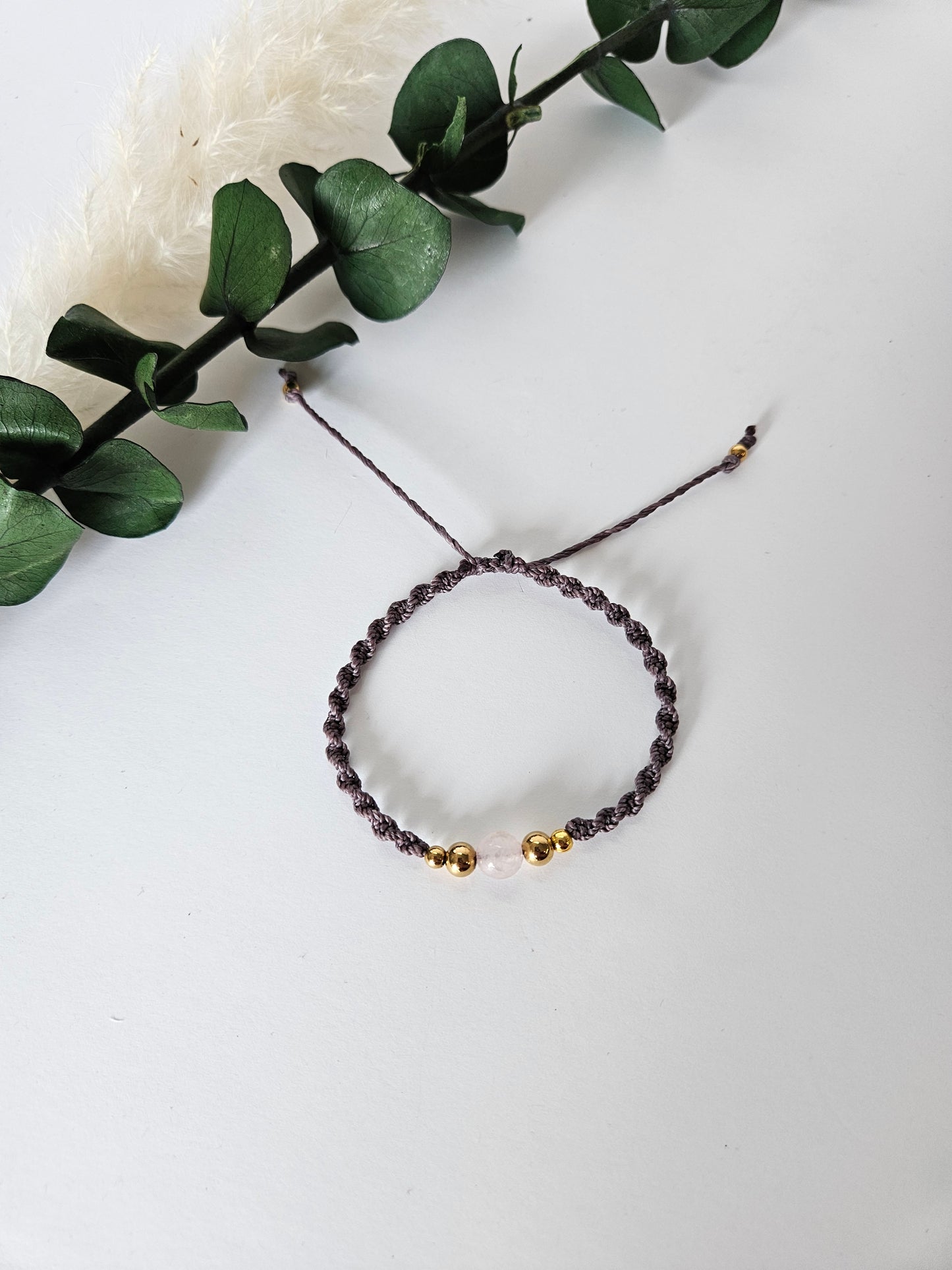 Adjustable bracelet