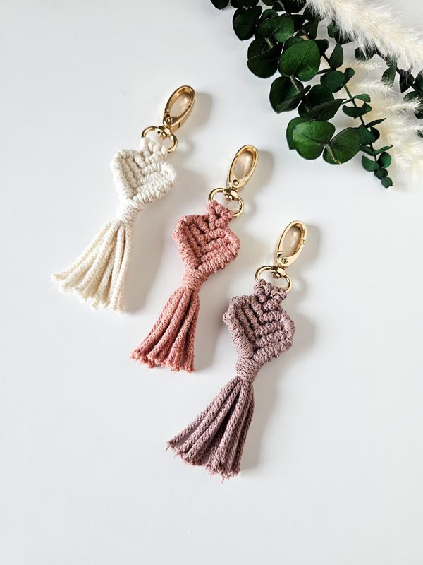 Petit porte-clé en macramé