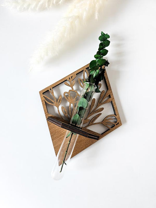 Wall cutting station