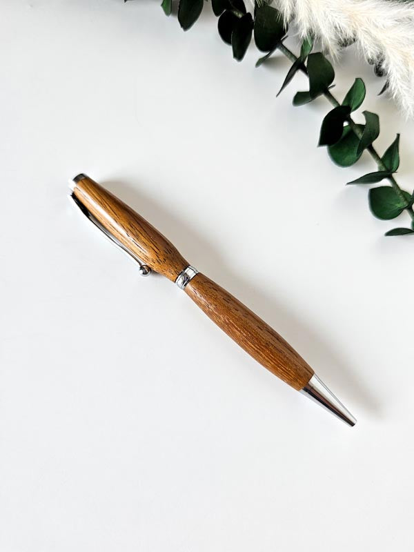 Stylo fait à la main