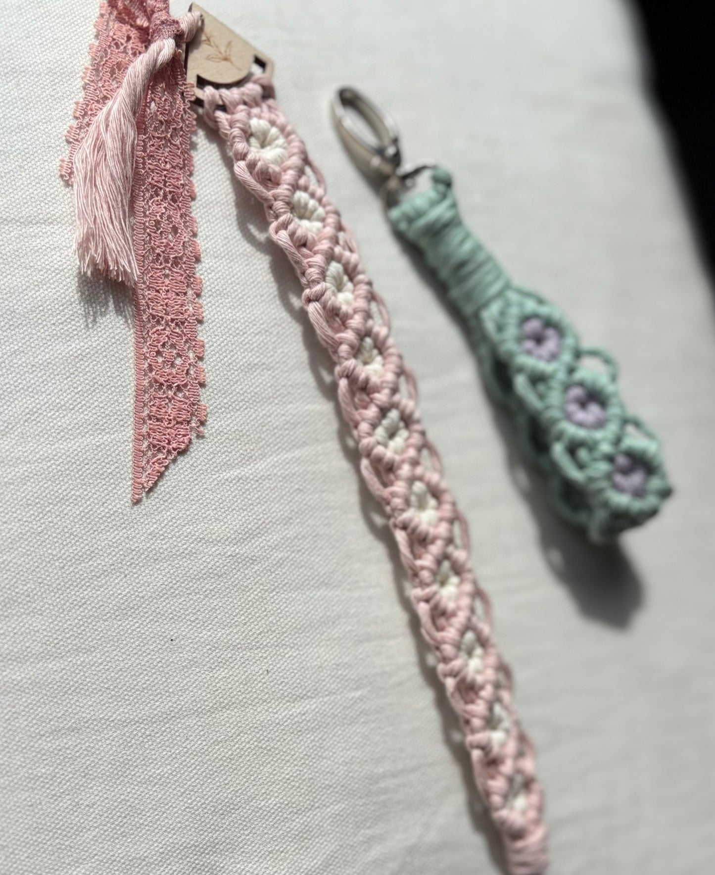 Atelier macramé - Motif floral deux couleurs